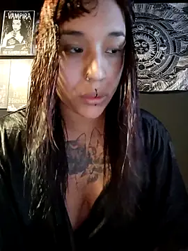 Snapshot of Isis_Bathory chatting on November 7, 3:05 pm Isis Bathory online show from November 7, 3:05 pm