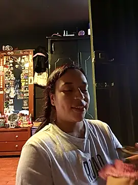 Snapshot of Isis_Bathory chatting on November 8, 3:26 pm Isis Bathory online show from November 8, 3:26 pm