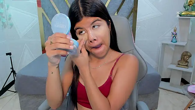 Snapshot of Sidney_Brownn chatting on December 16, 1:21 am Sidney Brownn online show from December 16, 1:21 am