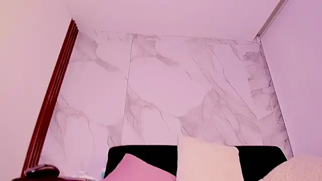 Cleopatriagad online show from March 25, 2:44 am