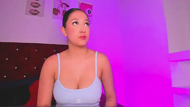 Snapshot of kittymonroe1 chatting on July 17, 4:59 pm kittymonroe1 online show from July 17, 4:59 pm