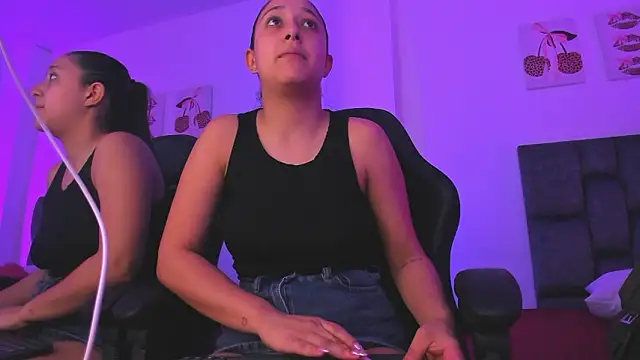 kittymonroe1 online show from March 12, 6:12 pm