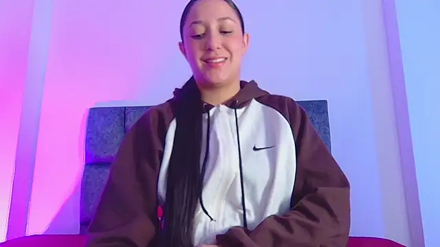 Snapshot of kittymonroe1 chatting on December 5, 6:28 pm kittymonroe1 online show from December 5, 6:28 pm