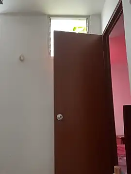 Snapshot of Selena_Roa chatting on October 26, 12:05 pm Selena Roa online show from October 26, 12:05 pm