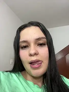 Snapshot of Selena_Roa chatting on November 4, 12:36 am Selena Roa online show from November 4, 12:36 am