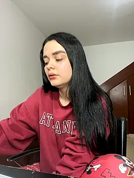 Snapshot of Selena_Roa chatting on November 2, 12:37 am Selena Roa online show from November 2, 12:37 am