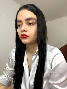 Snapshot of Selena_Roa chatting on December 4, 4:50 pm Selena Roa online show from December 4, 4:50 pm