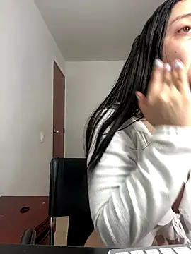 Snapshot of Selena_Roa chatting on November 12, 12:53 pm Selena Roa online show from November 12, 12:53 pm