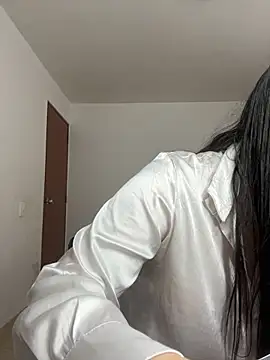 Snapshot of Selena_Roa chatting on November 25, 2:17 pm Selena Roa online show from November 25, 2:17 pm