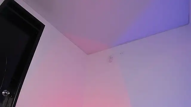 miah storm online show from March 19, 1:16 am