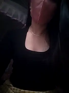 Emili68 online show from October 28, 8:35 am