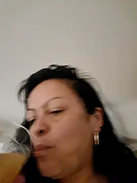 viviana-sexi online show from May 2, 11:54 pm