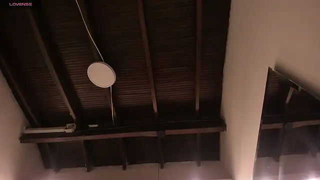 mirandaduboiss online show from March 24, 4:51 pm