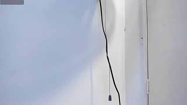 mirandaduboiss online show from May 22, 4:49 pm