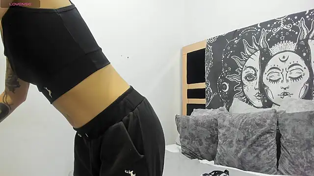 mirandaduboiss online show from March 18, 5:03 pm