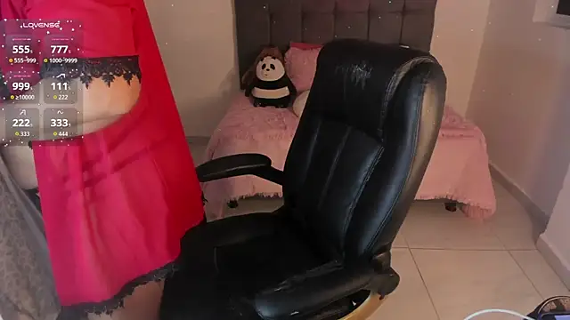 Snapshot of Karly_Closson chatting on November 26, 3:28 am Karly Closson online show from November 26, 3:28 am