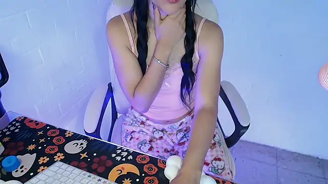 Snapshot of kaithra chatting on October 27, 2:23 am kaithra online show from October 27, 2:23 am