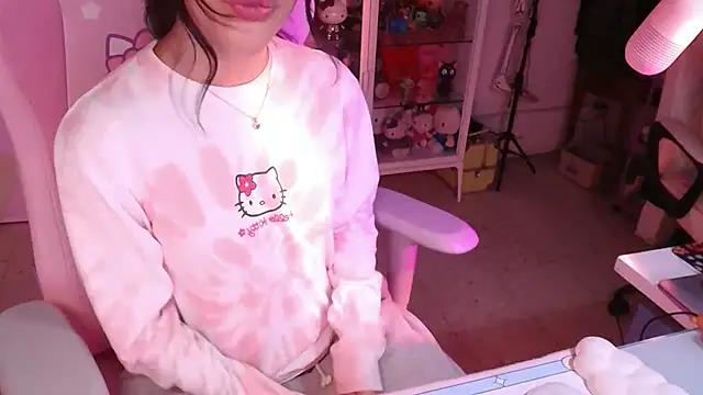 Snapshot of kaithra chatting on December 1, 1:06 am kaithra online show from December 1, 1:06 am