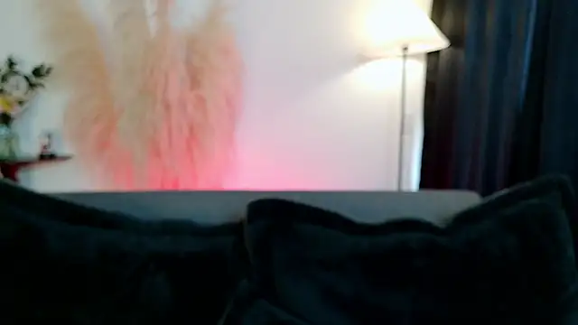 mia roux1 online show from February 7, 12:46 pm