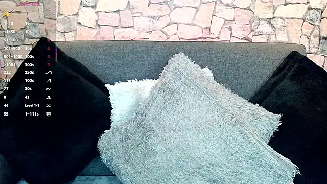 Snapshot of mia_roux1 chatting on November 1, 5:07 pm mia roux1 online show from November 1, 5:07 pm