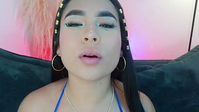 mia roux1 online show from April 21, 9:32 pm