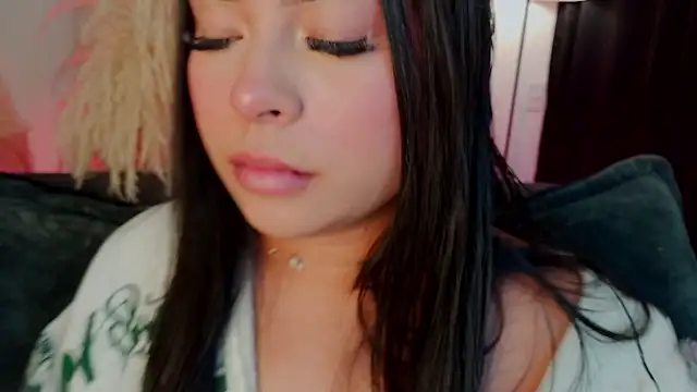 mia roux1 online show from January 13, 12:47 am