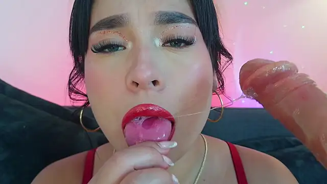 mia roux1 online show from April 20, 10:44 pm