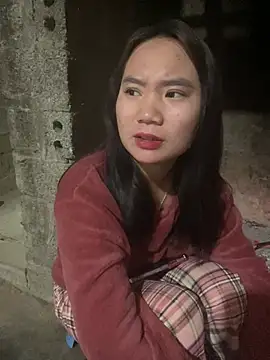 Snapshot of Irin_jo chatting on February 19, 1:02 am Irin jo online show from February 19, 1:02 am