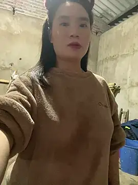 Snapshot of Irin_jo chatting on February 6, 2:57 pm Irin jo online show from February 6, 2:57 pm