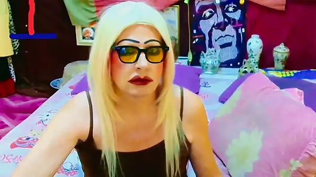 horni4luv online show from December 22, 11:38 pm