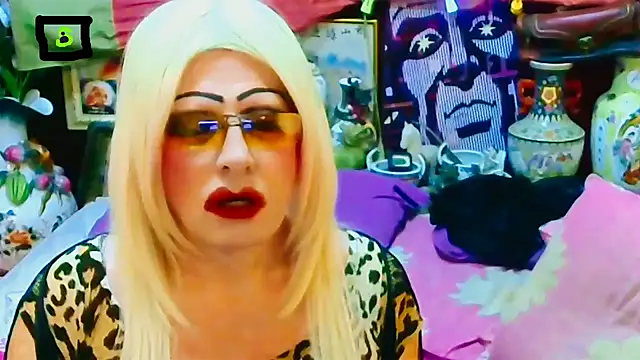 Snapshot of horni4luv chatting on November 25, 9:48 pm horni4luv online show from November 25, 9:48 pm