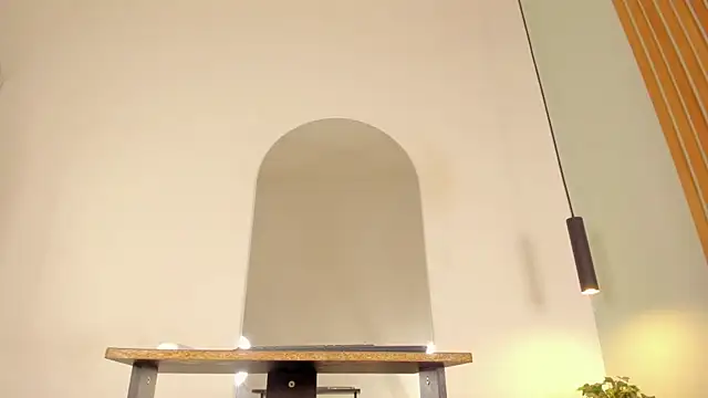 Miss ambrer  online show from April 17, 4:48 am