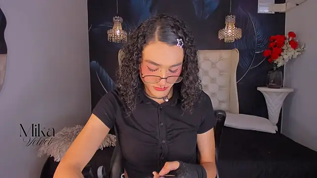 Mika  velvet online show from February 16, 9:24 pm