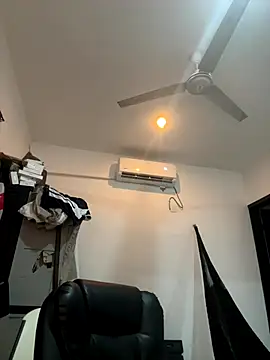 Snapshot of VERGALARGA120 chatting on October 24, 2:21 am VERGALARGA120 online show from October 24, 2:21 am