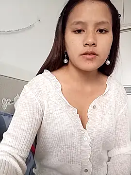 Snapshot of love-xx chatting on October 30, 1:59 am love-xx online show from October 30, 1:59 am