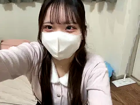 pomu chan online show from January 11, 7:59 am