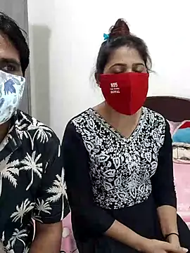 Snapshot of Bengoli_couple chatting on October 22, 9:09 am Bengoli couple online show from October 22, 9:09 am