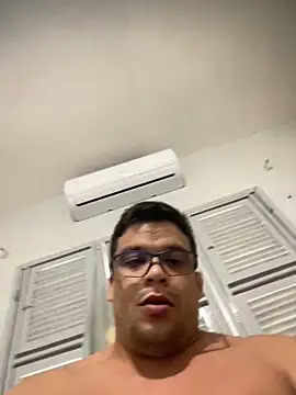 Snapshot of Bkackmamba chatting on December 16, 7:40 pm Bkackmamba online show from December 16, 7:40 pm