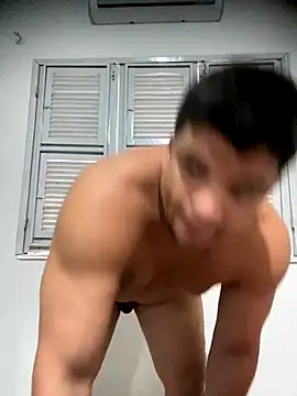 Snapshot of Bkackmamba chatting on December 19, 8:00 pm Bkackmamba online show from December 19, 8:00 pm