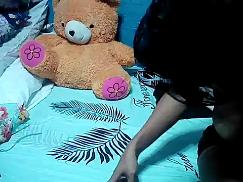 SmallluncutCock online show from November 16, 5:56 am