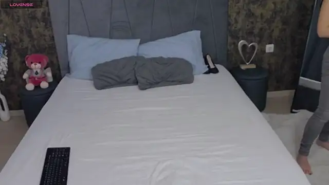 Snapshot of AmberMinxy chatting on November 27, 6:25 am AmberMinxy online show from November 27, 6:25 am