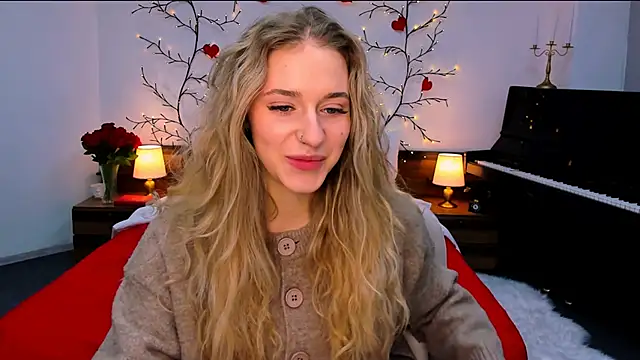 Snapshot of sassy_cutie chatting on October 25, 8:09 pm sassy cutie online show from October 25, 8:09 pm