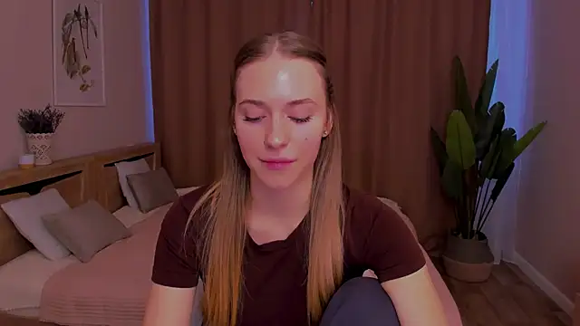 sassy cutie online show from February 10, 8:46 am