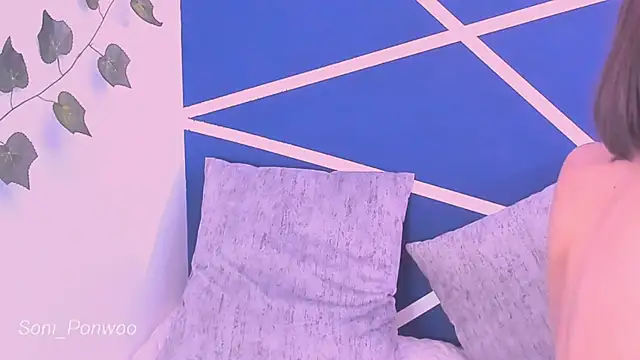 Snapshot of soni_ponwoo chatting on November 21, 6:07 pm soni ponwoo online show from November 21, 6:07 pm