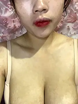 kitty-20x online show from November 15, 10:41 am