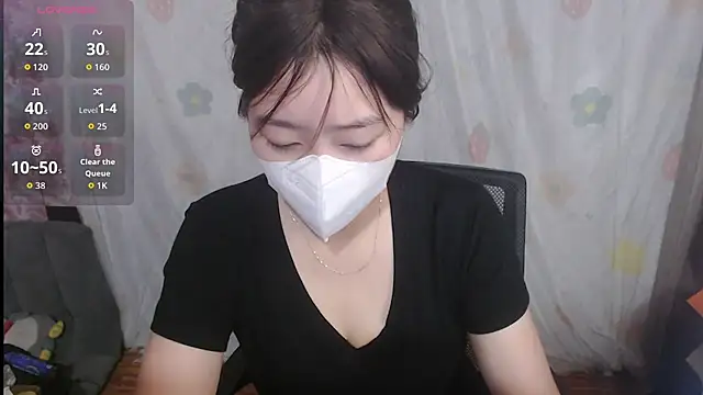 kitty-20x online show from July 1, 11:43 am