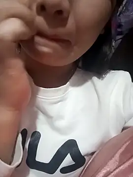 Snapshot of -Lanaa- chatting on November 19, 6:19 pm -Lanaa- online show from November 19, 6:19 pm