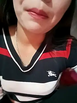 Snapshot of -Lanaa- chatting on November 22, 5:39 am -Lanaa- online show from November 22, 5:39 am