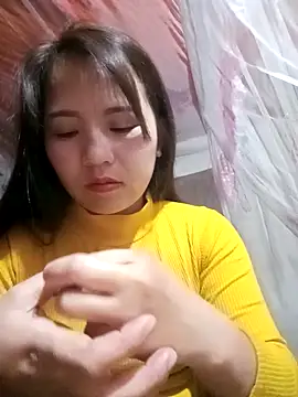 Snapshot of -Lanaa- chatting on December 16, 4:44 pm -Lanaa- online show from December 16, 4:44 pm