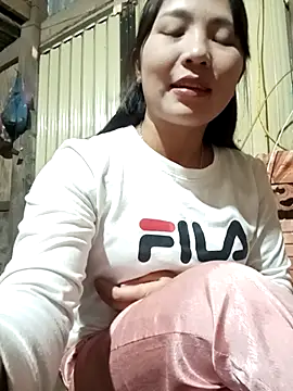 Snapshot of -Lanaa- chatting on November 20, 6:25 am -Lanaa- online show from November 20, 6:25 am